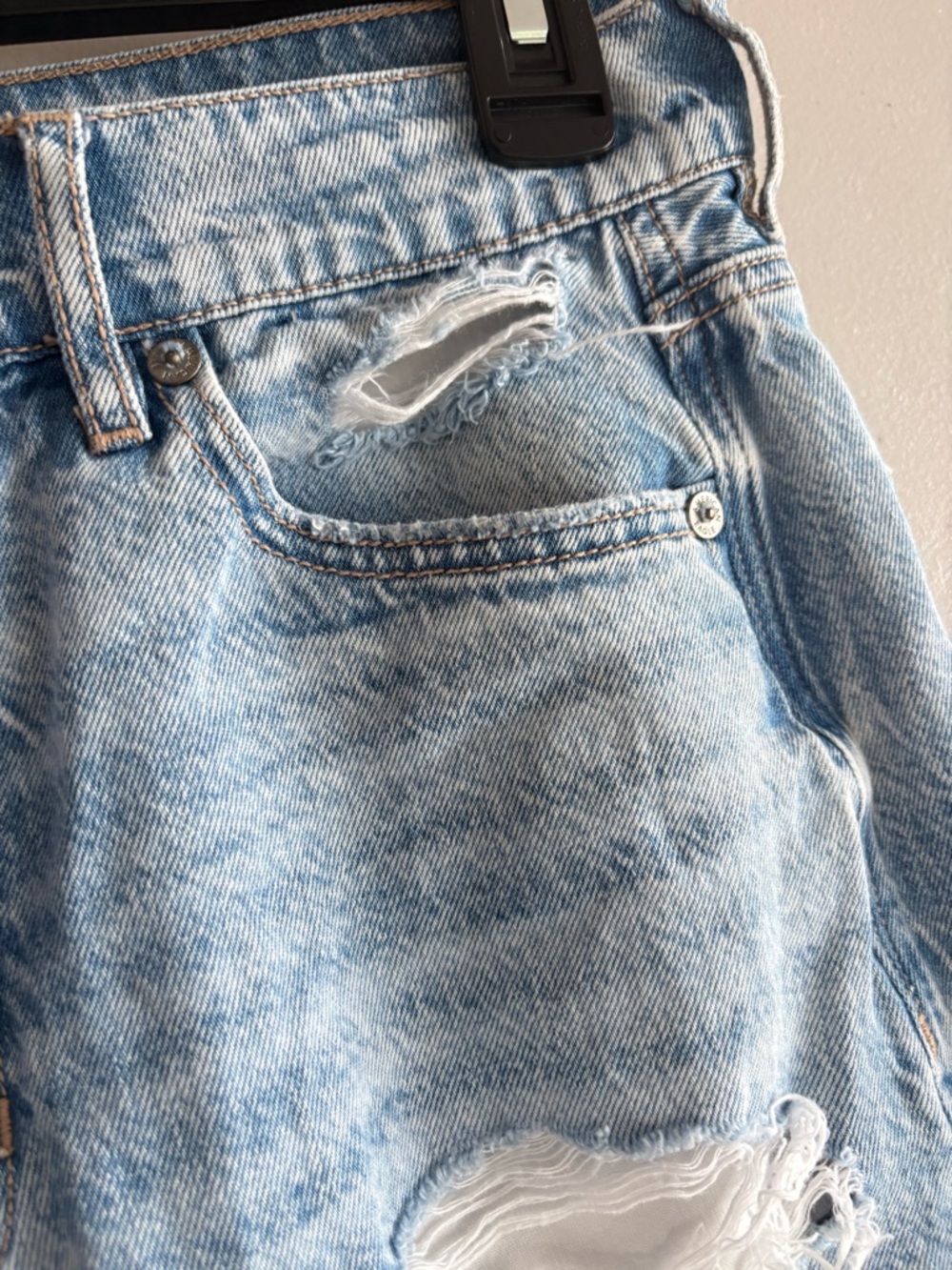 AE Dreamy Drapey Super High-Waisted Baggy Wide-Leg Jean - Picture 11 of 14